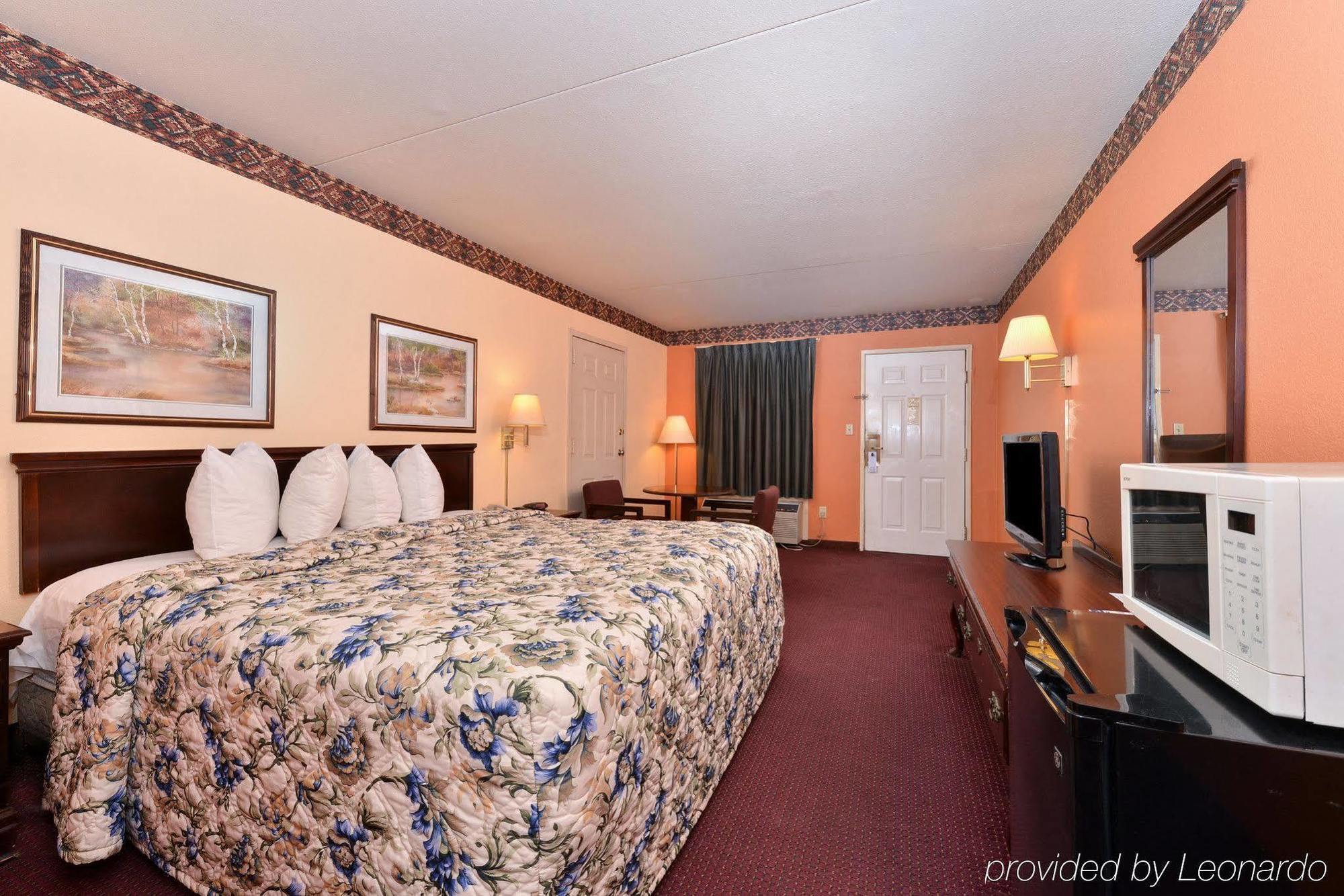 Americas Best Value Inn 欧扎克 外观 照片