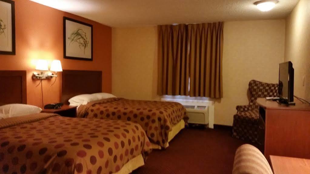 Americas Best Value Inn 欧扎克 外观 照片