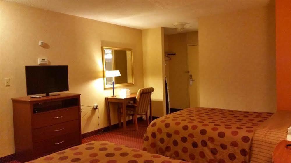 Americas Best Value Inn 欧扎克 外观 照片